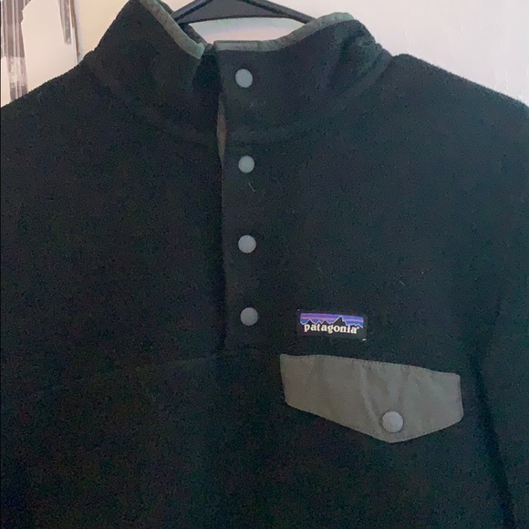 1/4 zip Patagonia fleece - Picture 2 of 4